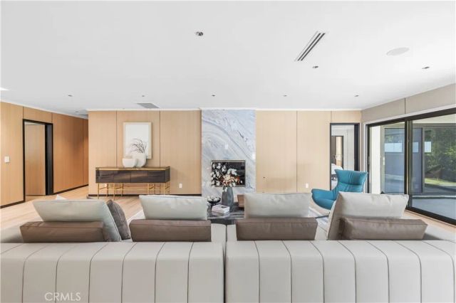 18057 Medley Drive, Encino, CA 91316