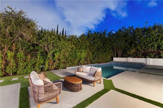 18057 Medley Drive, Encino, CA 91316