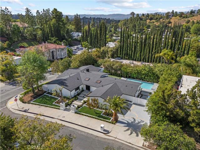 18057 Medley Drive, Encino, CA 91316