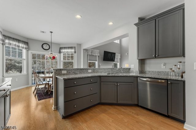 66 Kline Rd, Hillsborough Twp., NJ 08844