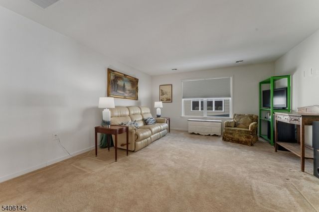 66 Kline Rd, Hillsborough Twp., NJ 08844