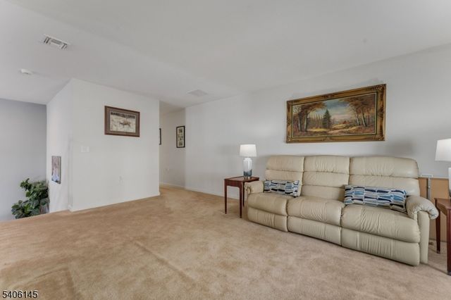 66 Kline Rd, Hillsborough Twp., NJ 08844