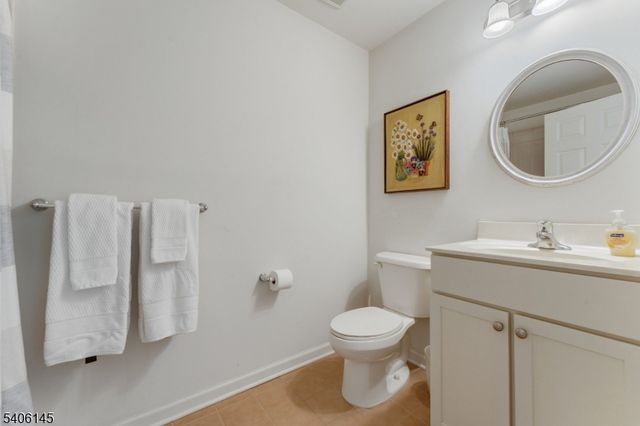 66 Kline Rd, Hillsborough Twp., NJ 08844