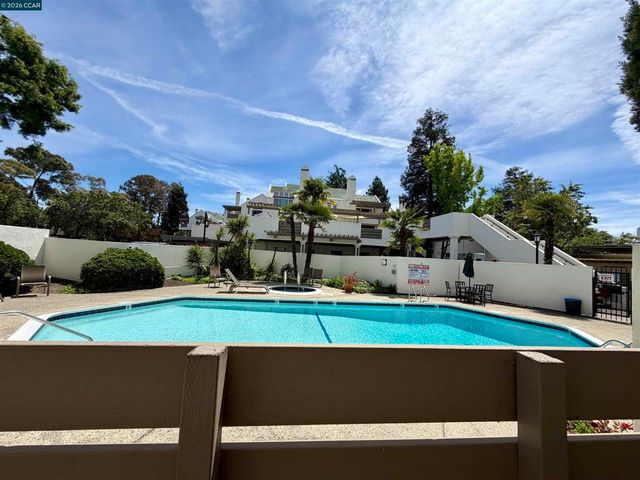 61 Mozden, Pleasant Hill, CA 94523