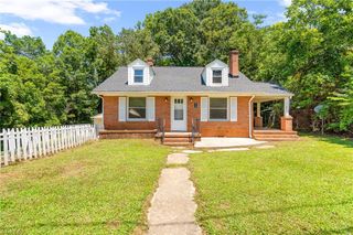 820 Moore Street, Reidsville, NC 27320