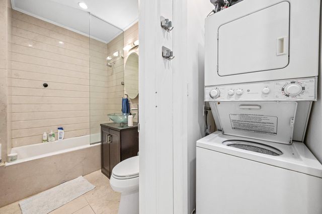 189 Bridge Street 2D, Brooklyn, NY 11201