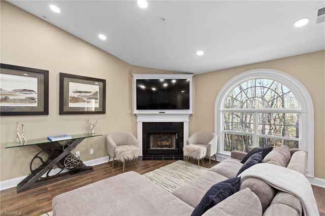 131 James Road 3C, High Point, NC 27265