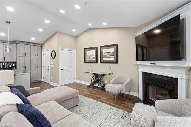 131 James Road 3C, High Point, NC 27265