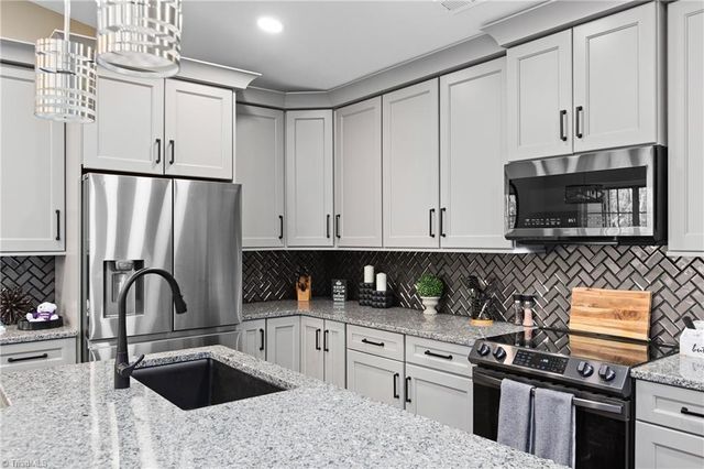 131 James Road 3C, High Point, NC 27265