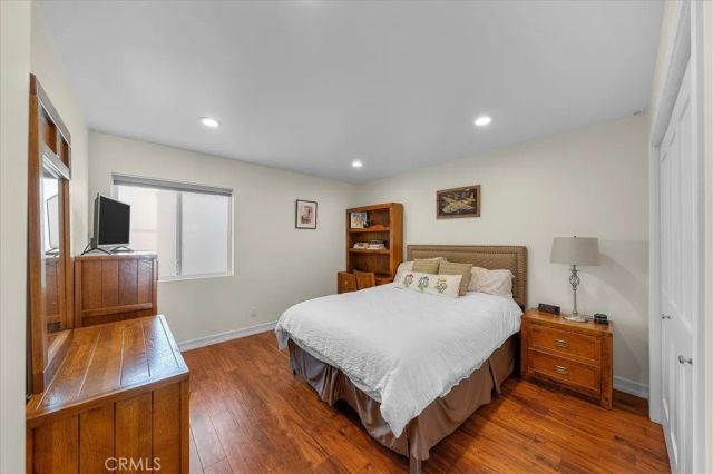 760 Manhattan Beach Blvd B, Manhattan Beach, CA 90266