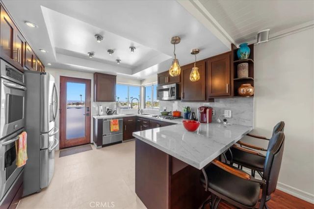 760 Manhattan Beach Blvd B, Manhattan Beach, CA 90266