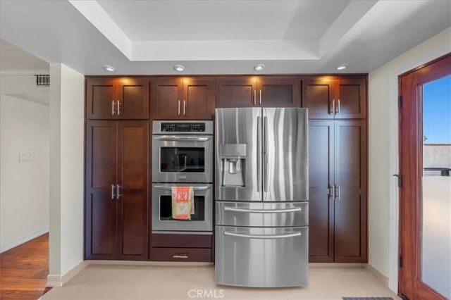 760 Manhattan Beach Blvd B, Manhattan Beach, CA 90266