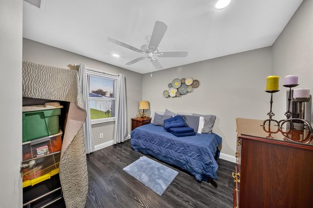 2341 SE West Blackwell Drive, Port Saint Lucie, FL 34952