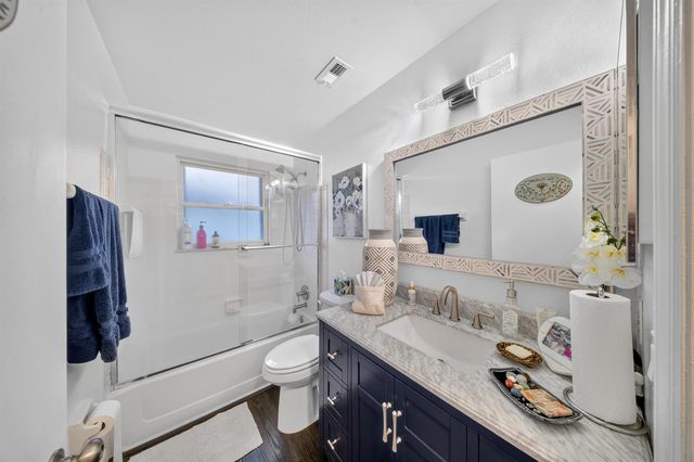 2341 SE West Blackwell Drive, Port Saint Lucie, FL 34952
