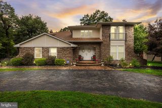 1112 BUTTONWOOD DR, Cherry Hill, NJ 08003