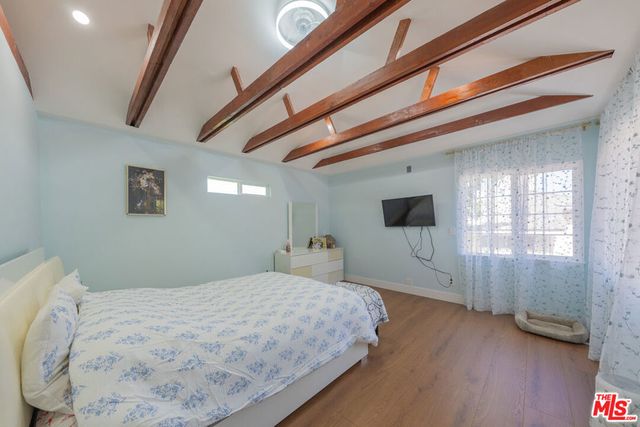 6414 Corbin Avenue, Reseda, CA 91335
