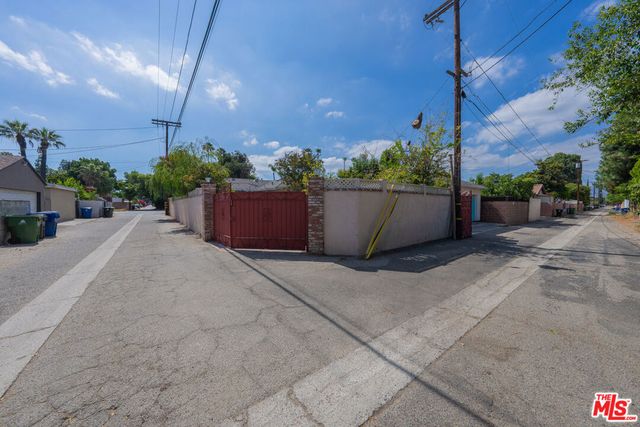 6414 Corbin Avenue, Reseda, CA 91335