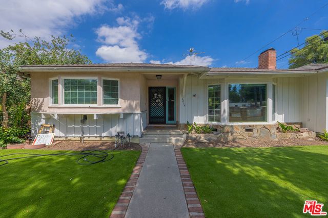 6414 Corbin Avenue, Reseda, CA 91335