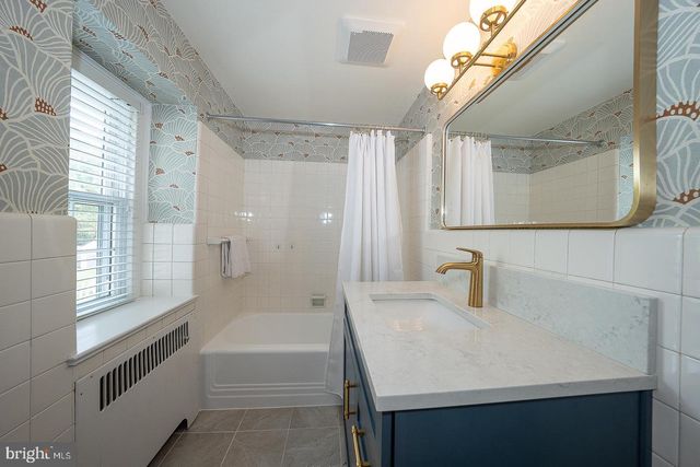 722 ARGYLE RD, Wynnewood, PA 19096