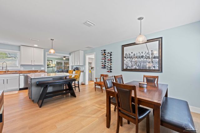 8494 Olympia Rd, Pensacola, FL 32514