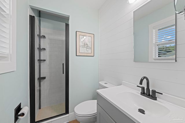 8494 Olympia Rd, Pensacola, FL 32514