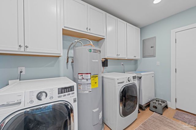 8494 Olympia Rd, Pensacola, FL 32514