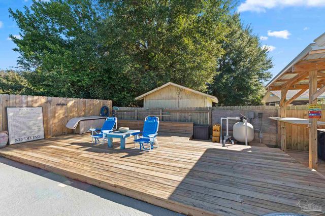 8494 Olympia Rd, Pensacola, FL 32514