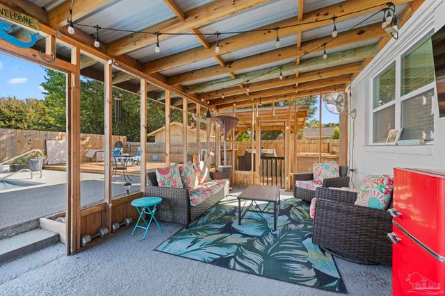 8494 Olympia Rd, Pensacola, FL 32514