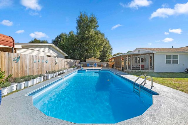 8494 Olympia Rd, Pensacola, FL 32514