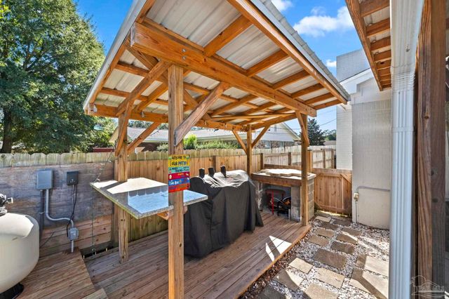 8494 Olympia Rd, Pensacola, FL 32514