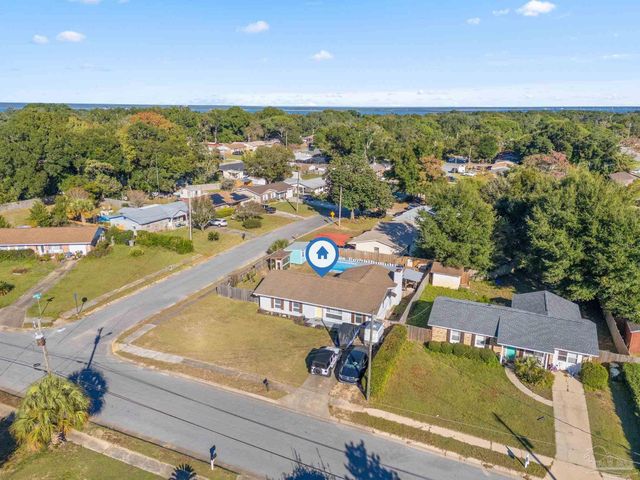 8494 Olympia Rd, Pensacola, FL 32514