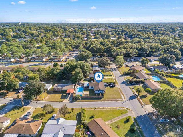 8494 Olympia Rd, Pensacola, FL 32514