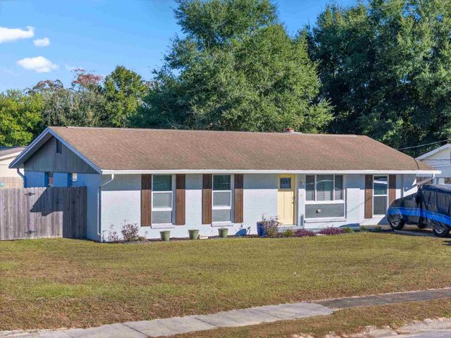 8494 Olympia Rd, Pensacola, FL 32514
