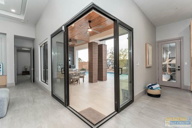 2 Palmer Court, Laguna Vista, TX 78578