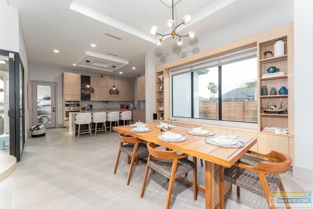 2 Palmer Court, Laguna Vista, TX 78578