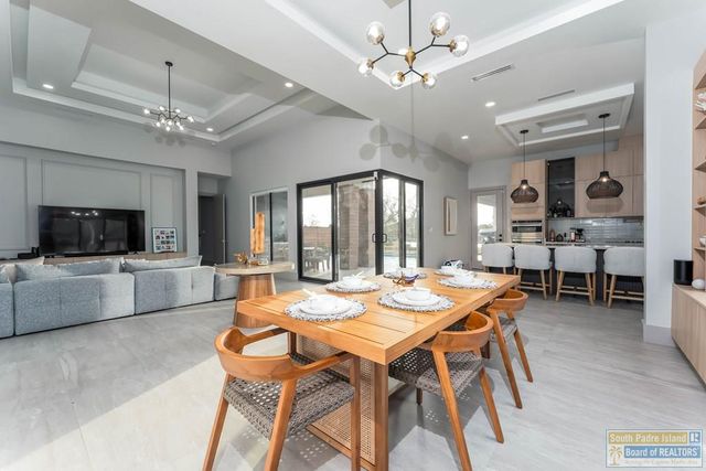 2 Palmer Court, Laguna Vista, TX 78578