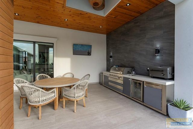 2 Palmer Court, Laguna Vista, TX 78578