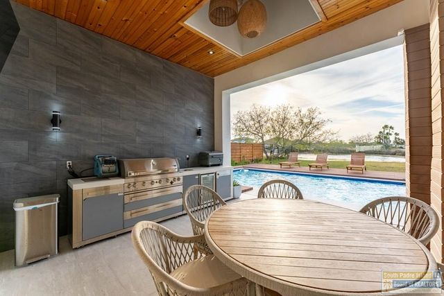 2 Palmer Court, Laguna Vista, TX 78578