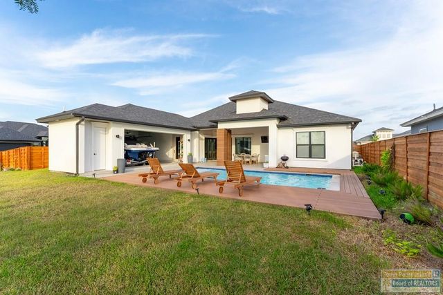 2 Palmer Court, Laguna Vista, TX 78578