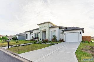 2 Palmer Court, Laguna Vista, TX 78578