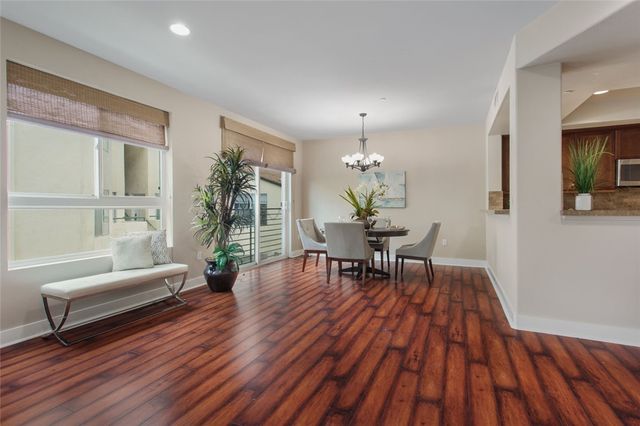 11115 Acama 207, Studio City, CA 91602