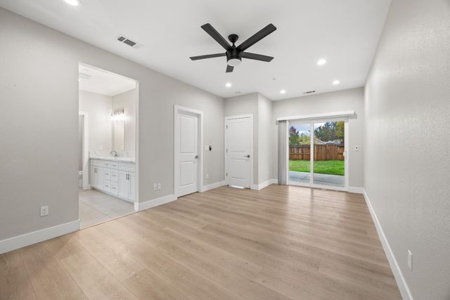 8296 Ghislaine Way, Antelope, CA 95843