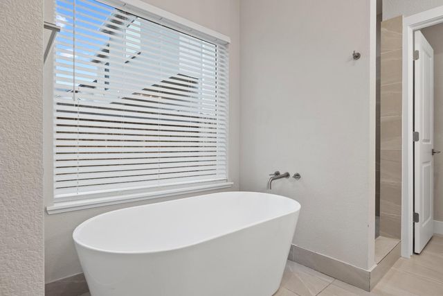 8296 Ghislaine Way, Antelope, CA 95843