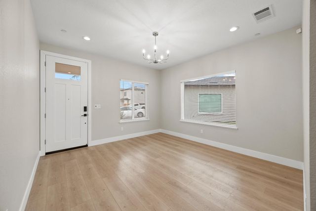 8296 Ghislaine Way, Antelope, CA 95843