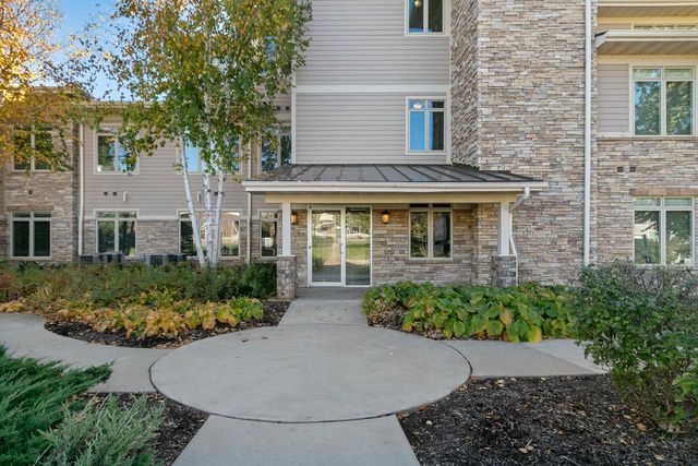 650 E HIAWATHA Drive #302, Wisconsin Dells, WI 53965