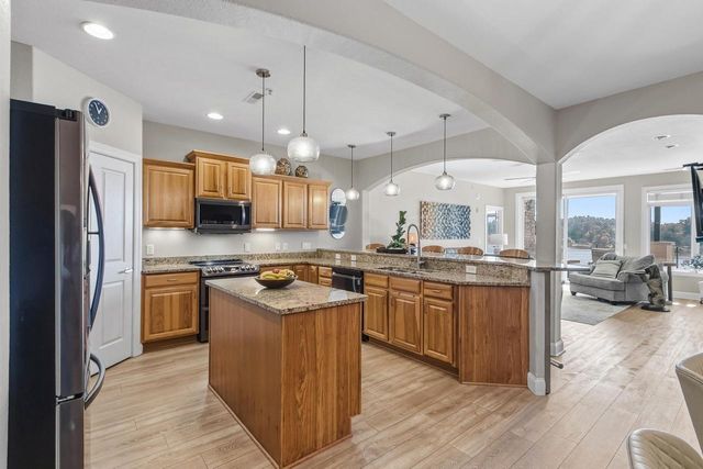 650 E HIAWATHA Drive #302, Wisconsin Dells, WI 53965