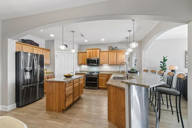 650 E HIAWATHA Drive #302, Wisconsin Dells, WI 53965