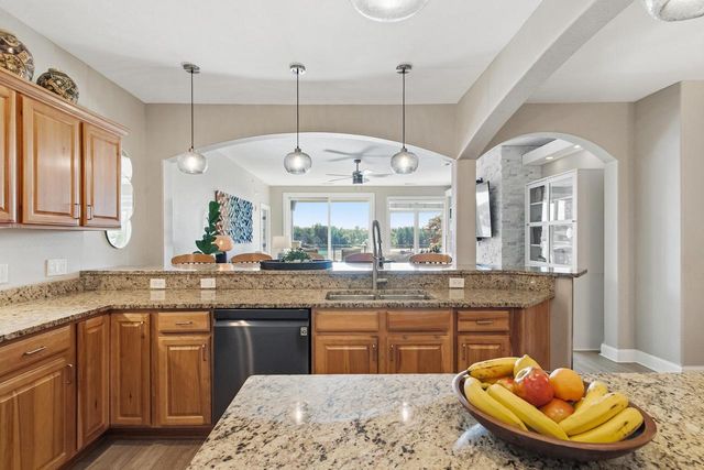 650 E HIAWATHA Drive #302, Wisconsin Dells, WI 53965