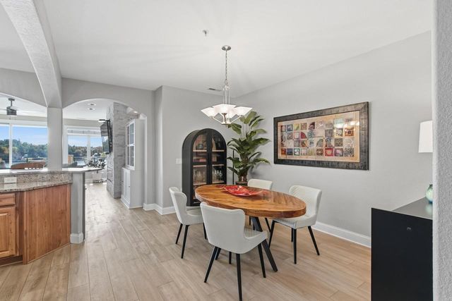 650 E HIAWATHA Drive #302, Wisconsin Dells, WI 53965