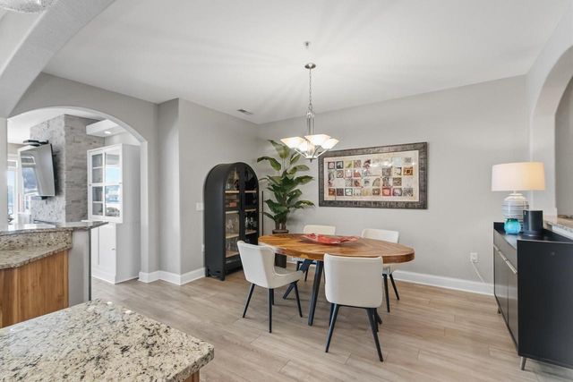 650 E HIAWATHA Drive #302, Wisconsin Dells, WI 53965